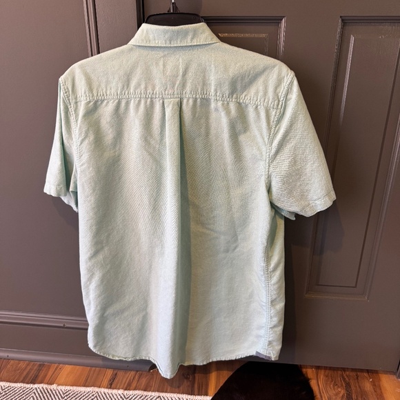 Mens’s Vans Short Sleeve Button Up (Classic Fit) Medium - Picture 3 of 7